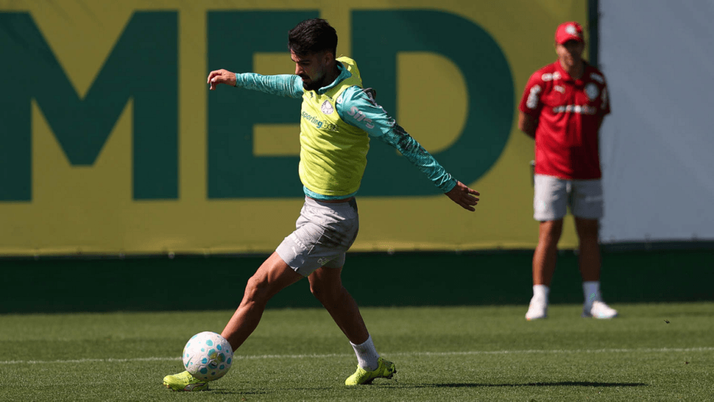 Após derrota para o Atlético-MG, Flaco López se reapresenta na Academia do Palmeiras após vice com a Argentina na Copa. Veja o impacto no F14 Sports!