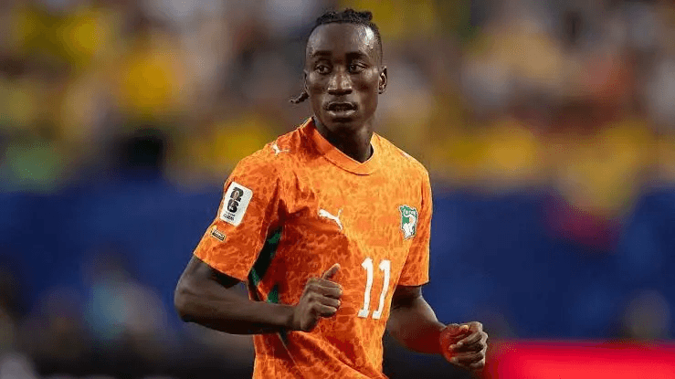 Conheça Yan Diomande, o jovem atacante do RB Leipzig que joga em homenagem à irmã falecida e desperta o interesse do Real Madrid. Detalhes no F14 Sports!