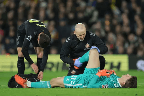 Futebol inglês testa nova regra contra a cera dos goleiros para aumentar o tempo efetivo de jogo. Entenda o teste da IFAB e os impactos no futebol!