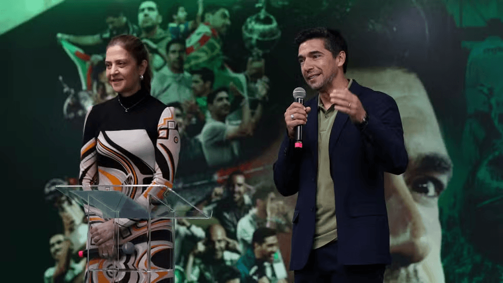 O Palmeiras inicia o segundo semestre de 2026 sob pressão por títulos. Veja a análise completa sobre reforços, finanças e os desafios de Abel Ferreira.