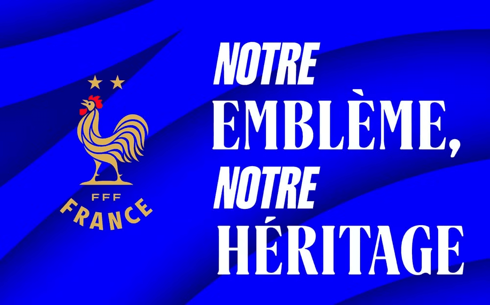 A França apresentou seu novo escudo oficial para as seleções. Entenda as mudanças no galo gaulês, o motivo do rebranding e veja a evolução histórica no F14 Sports!